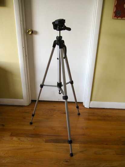 tripod_lores